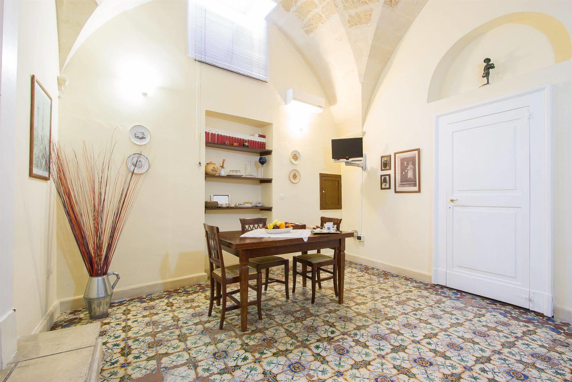 B&B Casa Li Santi Lecce Ngoại thất bức ảnh